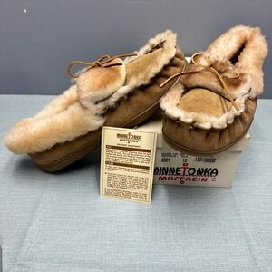 Vintage Minnetonka Sheepskin Moccasins Mens 10 Golden Tan Fur Lined Slippers NIB